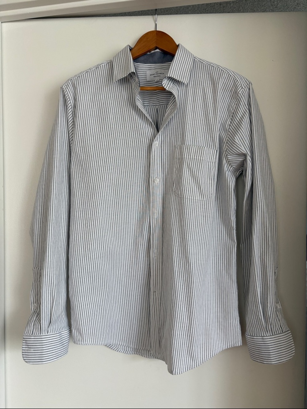 Rue Saint Patrick Men’s Slim Fit Non-Iron Shirt